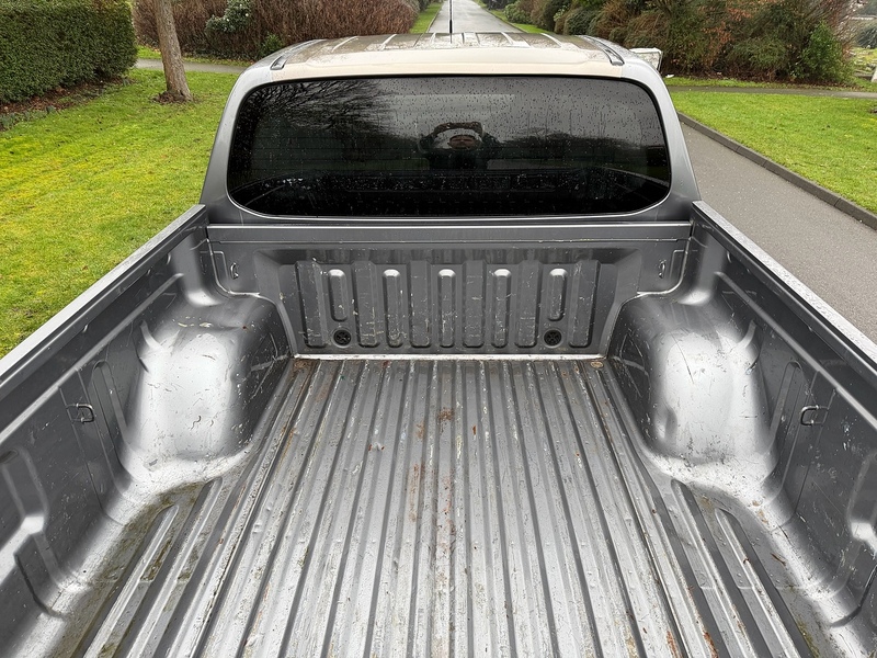 Mitsubishi 2.4 DI-D DC Barbarian Pickup Double Cab 4dr Diesel Manual 4WD Euro 6 (178 ps)