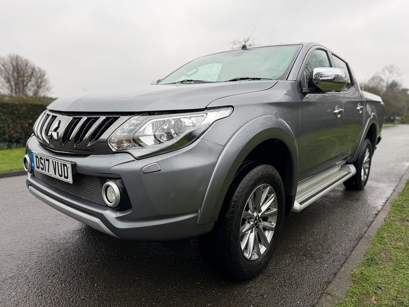Mitsubishi 2.4 DI-D DC Barbarian Pickup Double Cab 4dr Diesel Manual 4WD Euro 6 (178 ps)