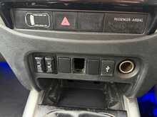 Mitsubishi L200 DI-D DC Barbarian 