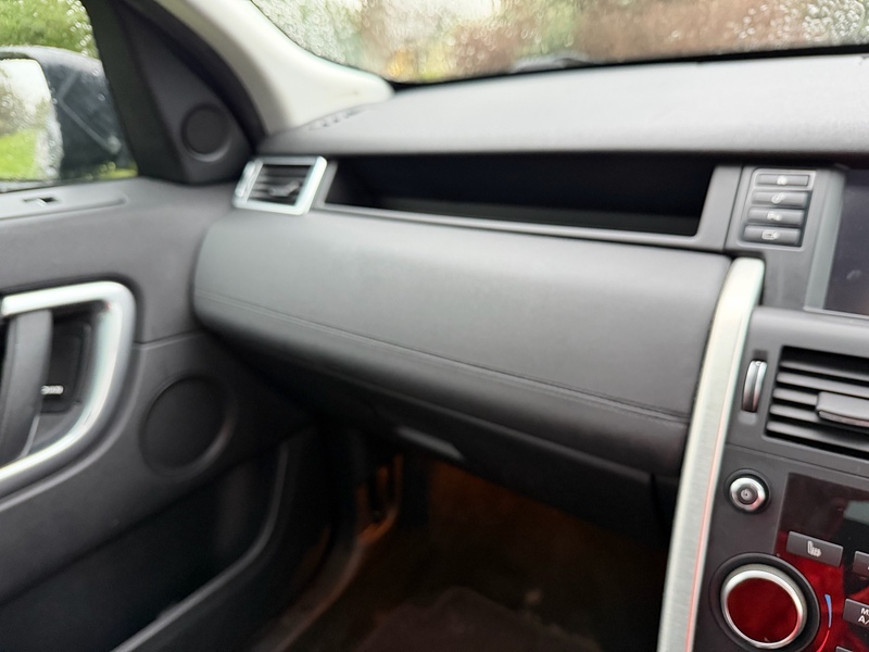 Land Rover TD4 HSE SUV 2.0 Automatic Diesel