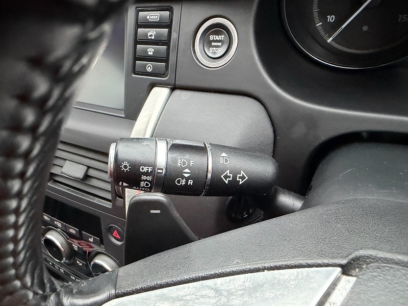 Land Rover TD4 HSE SUV 2.0 Automatic Diesel