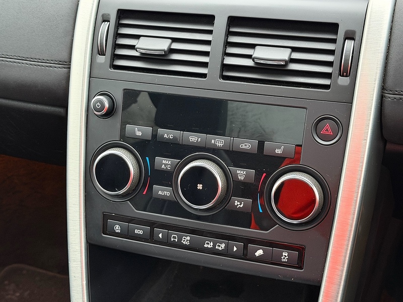 Land Rover TD4 HSE SUV 2.0 Automatic Diesel