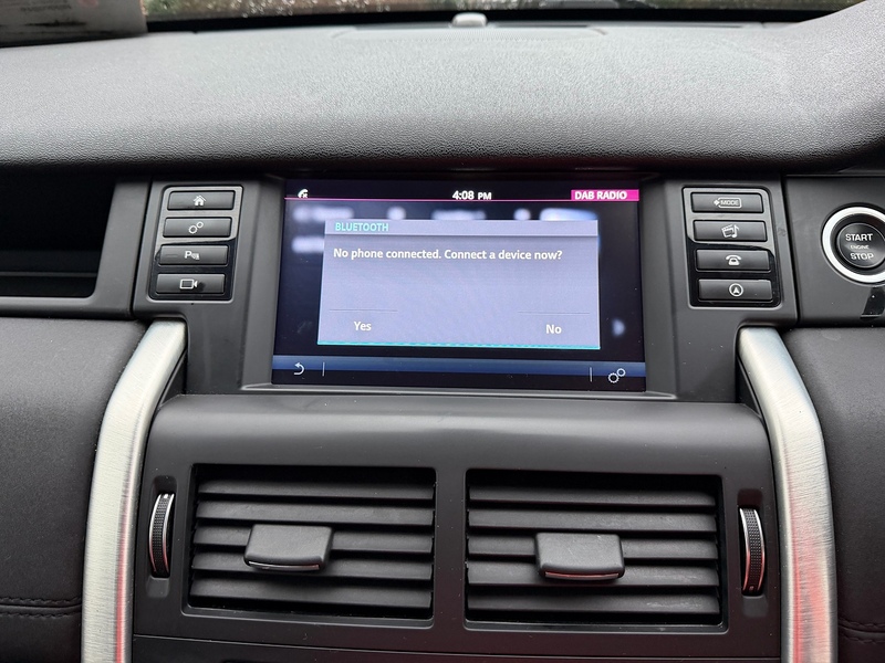 Land Rover TD4 HSE SUV 2.0 Automatic Diesel