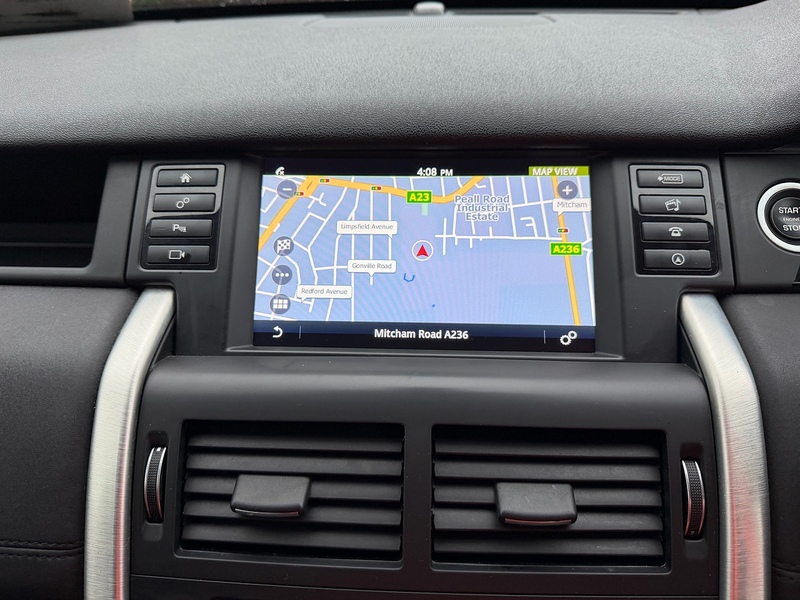 Land Rover TD4 HSE SUV 2.0 Automatic Diesel