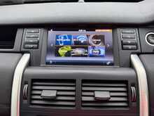 Land Rover Discovery Sport TD4 HSE 