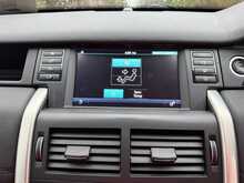 Land Rover Discovery Sport TD4 HSE 