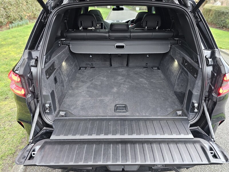 BMW i V8 Competition SUV 4.4 Automatic Petrol