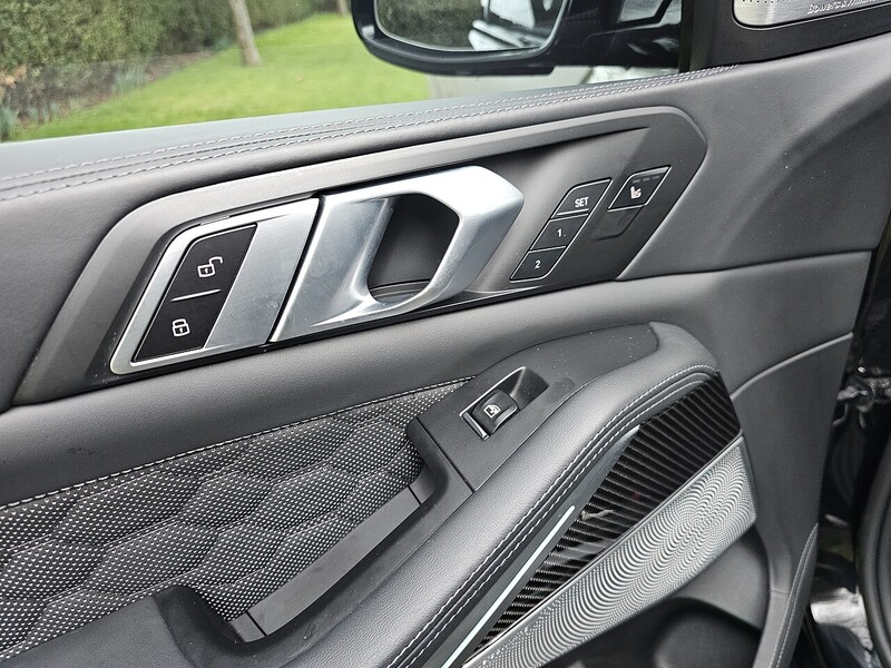 BMW i V8 Competition SUV 4.4 Automatic Petrol