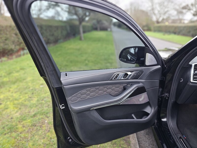 BMW i V8 Competition SUV 4.4 Automatic Petrol