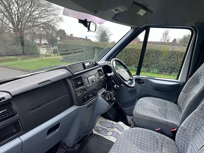 Ford TDCi 350 Minibus 2.2 Manual Diesel