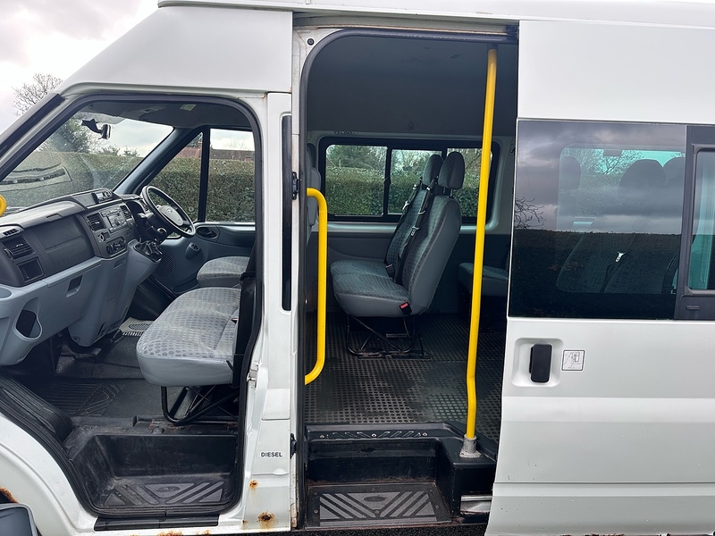 Ford TDCi 350 Minibus 2.2 Manual Diesel