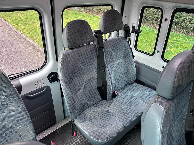 Ford TDCi 350 Minibus 2.2 Manual Diesel
