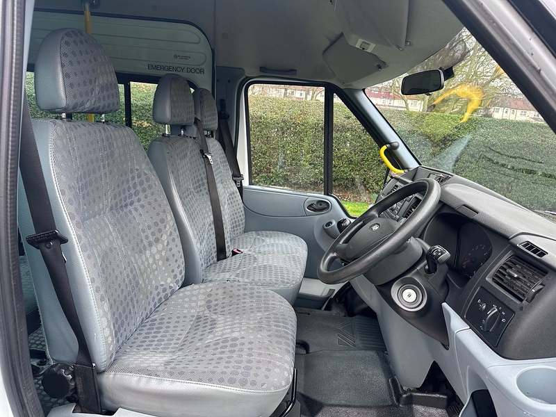 Ford TDCi 350 Minibus 2.2 Manual Diesel
