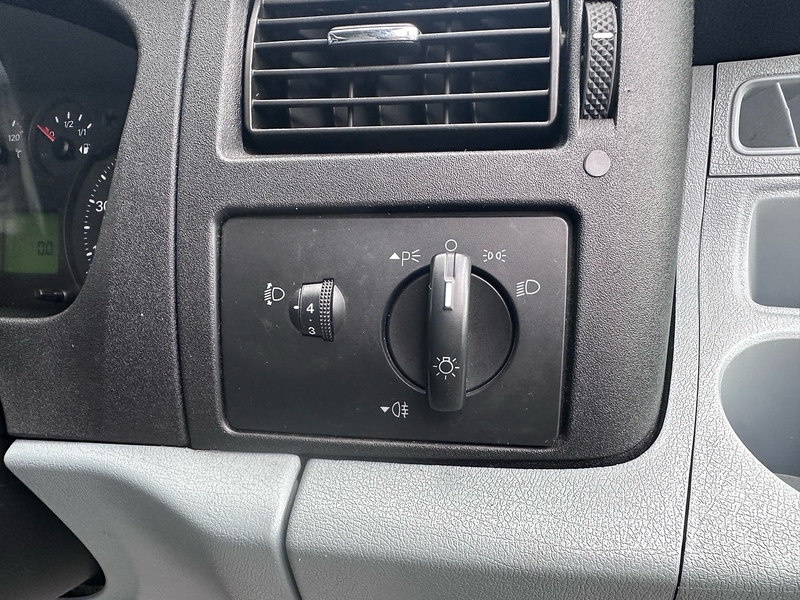 Ford TDCi 350 Minibus 2.2 Manual Diesel