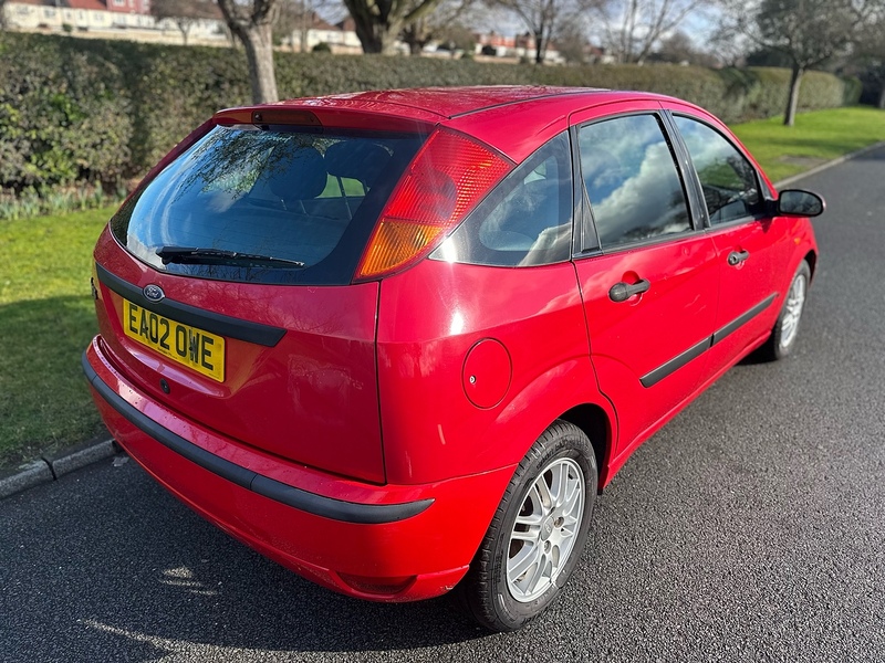 Ford i LX Hatchback 1.6 Manual Petrol