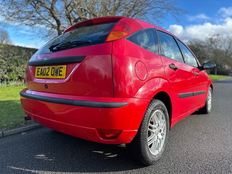 Ford i LX Hatchback 1.6 Manual Petrol