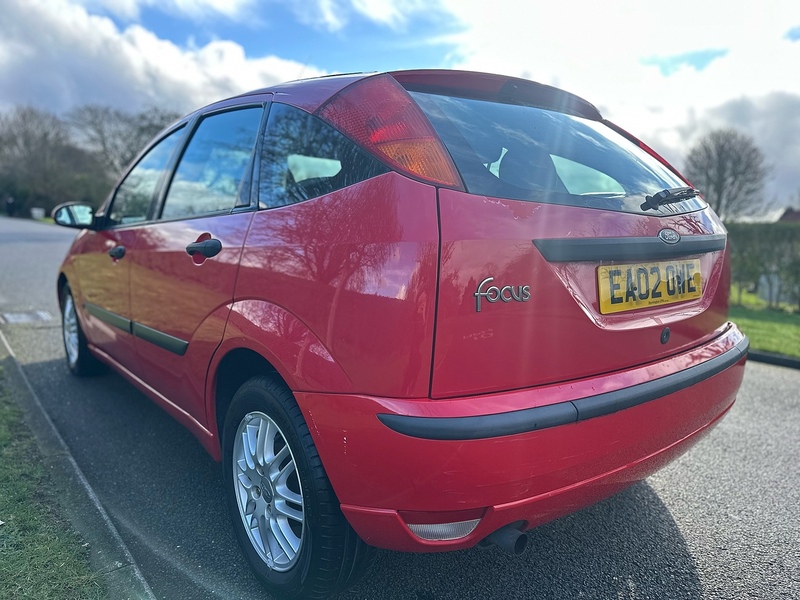 Ford i LX Hatchback 1.6 Manual Petrol