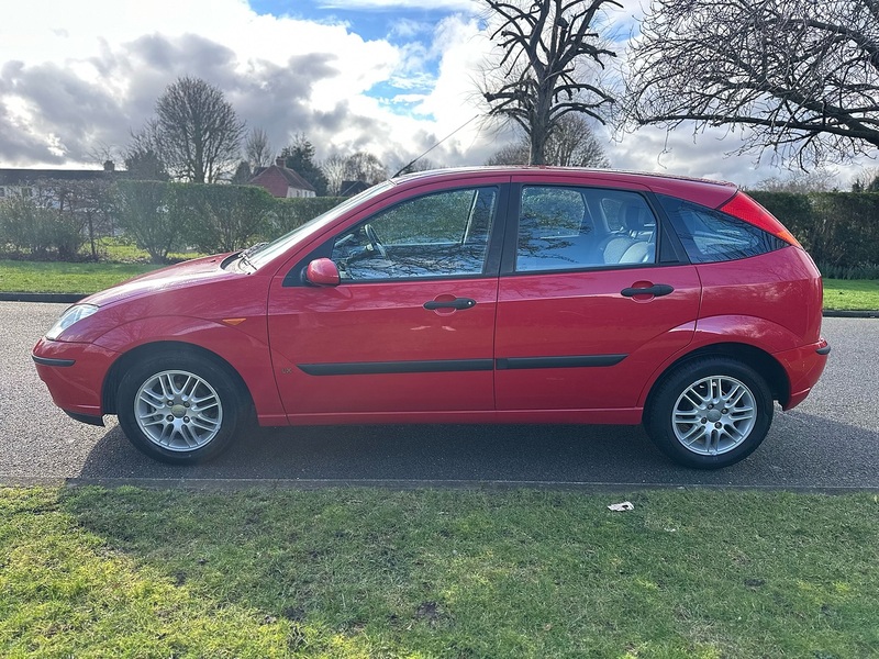 Ford i LX Hatchback 1.6 Manual Petrol