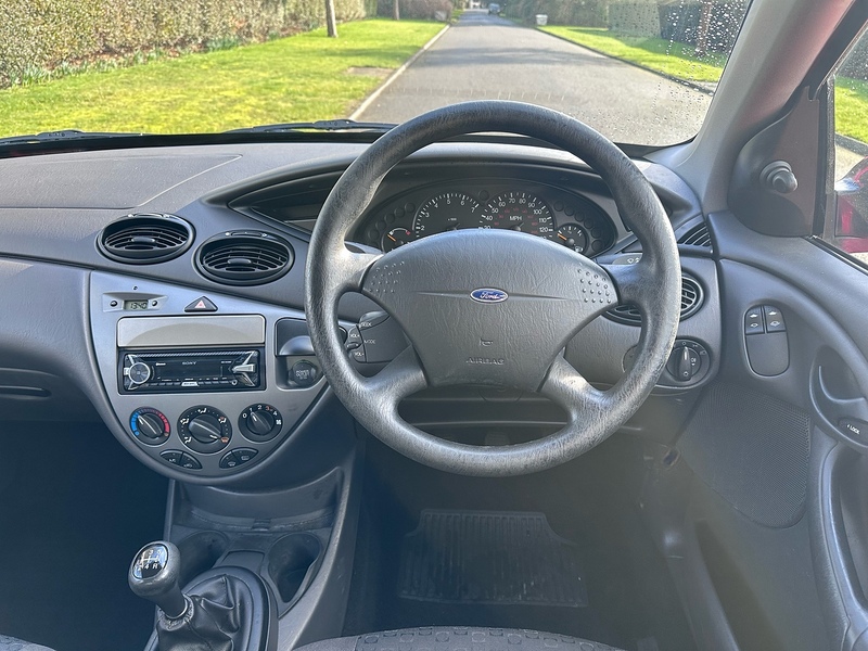 Ford i LX Hatchback 1.6 Manual Petrol