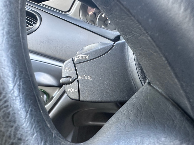 Ford i LX Hatchback 1.6 Manual Petrol