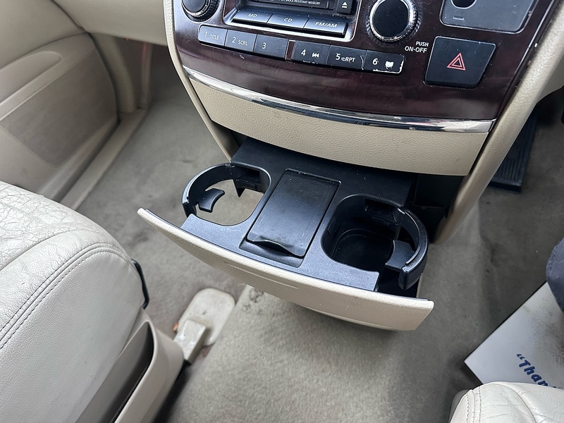 Nissan  MPV 0.0 Petrol