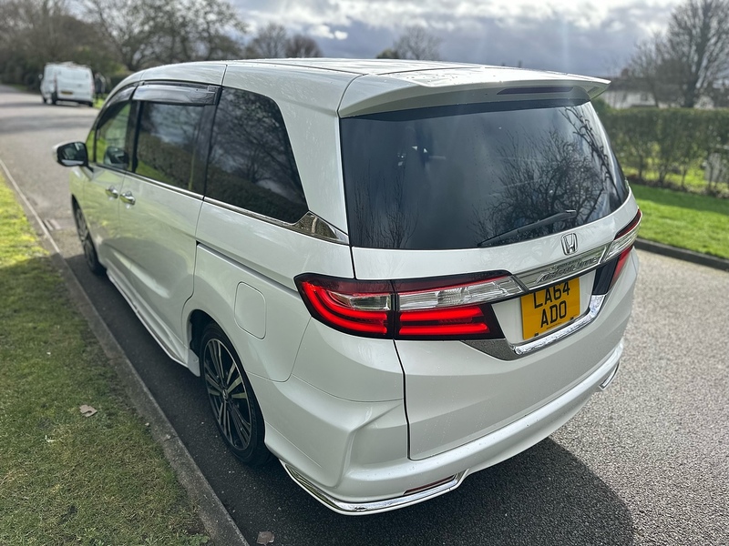 Honda 2.0 5dr Estate Petrol