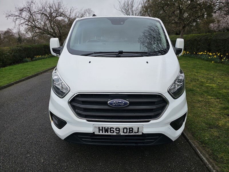 Ford 2.0 300 EcoBlue Limited Panel Van 5dr Diesel Manual L2 H1 Euro 6 (s/s) (130 ps)