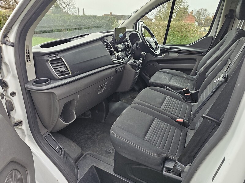 Ford 2.0 300 EcoBlue Limited Panel Van 5dr Diesel Manual L2 H1 Euro 6 (s/s) (130 ps)