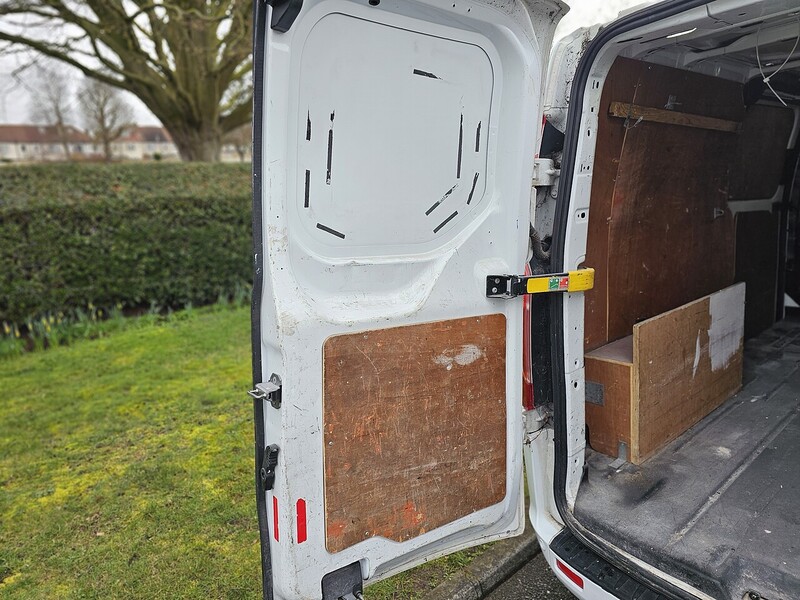 Ford 2.0 300 EcoBlue Limited Panel Van 5dr Diesel Manual L2 H1 Euro 6 (s/s) (130 ps)