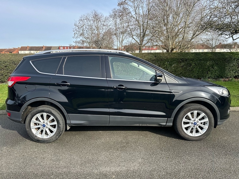 Ford TDCi Titanium SUV 2.0 Manual Diesel