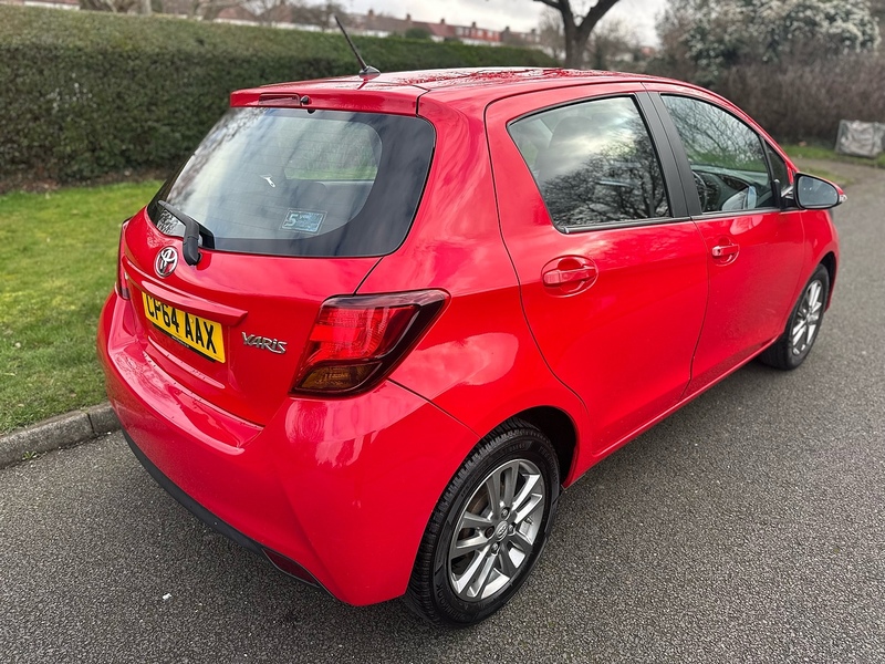 Toyota Dual VVT-i Icon Hatchback 1.3 Manual Petrol