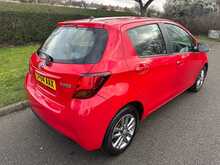 Toyota Yaris Dual VVT-i Icon 
