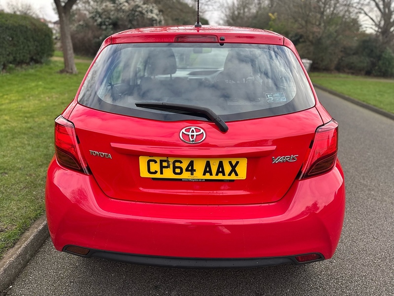Toyota Dual VVT-i Icon Hatchback 1.3 Manual Petrol