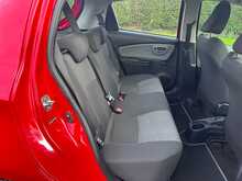 Toyota Yaris Dual VVT-i Icon 