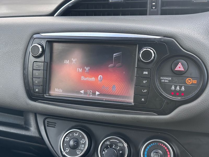 Toyota Dual VVT-i Icon Hatchback 1.3 Manual Petrol