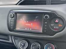 Toyota Yaris Dual VVT-i Icon 