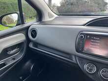 Toyota Yaris Dual VVT-i Icon 