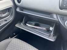 Toyota Yaris Dual VVT-i Icon 