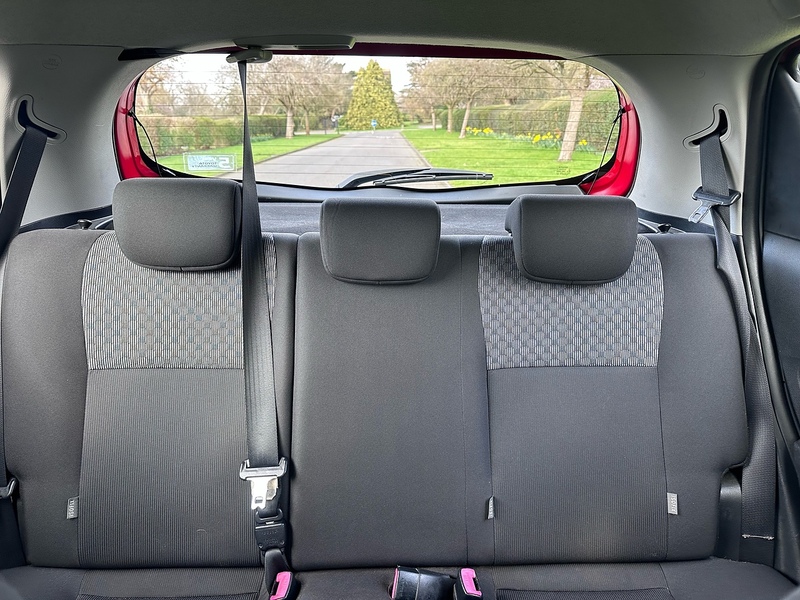 Toyota Dual VVT-i Icon Hatchback 1.3 Manual Petrol