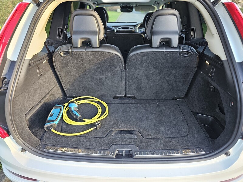 Volvo h T8 Twin Engine Momentum Pro SUV 2.0 Automatic Petrol Plug-in Hybrid