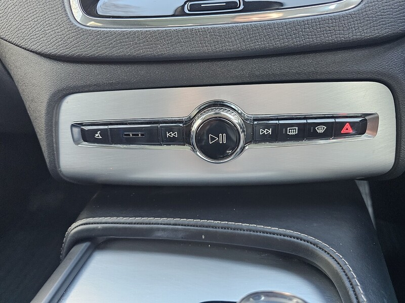 Volvo h T8 Twin Engine Momentum Pro SUV 2.0 Automatic Petrol Plug-in Hybrid