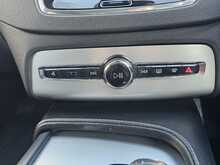 Volvo XC90 h T8 Twin Engine Momentum Pro 