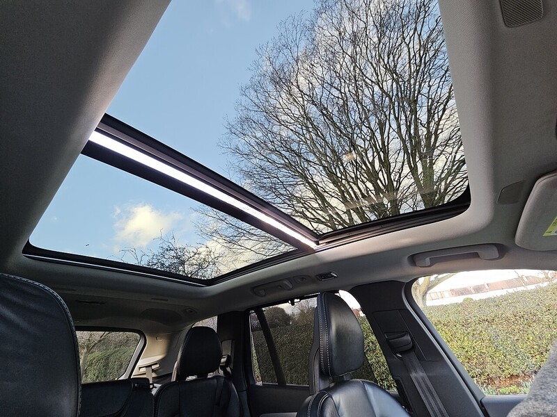 Volvo h T8 Twin Engine Momentum Pro SUV 2.0 Automatic Petrol Plug-in Hybrid