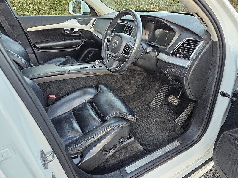 Volvo h T8 Twin Engine Momentum Pro SUV 2.0 Automatic Petrol Plug-in Hybrid