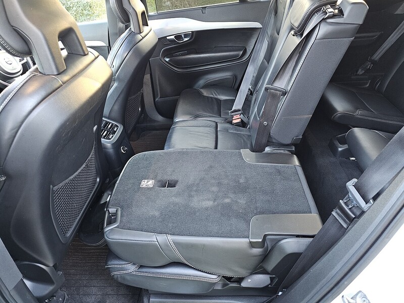 Volvo h T8 Twin Engine Momentum Pro SUV 2.0 Automatic Petrol Plug-in Hybrid