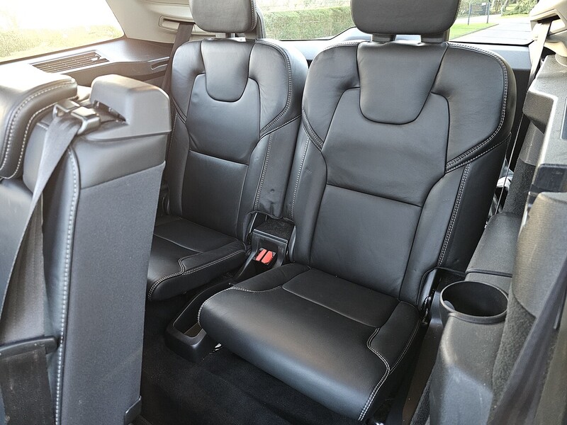 Volvo h T8 Twin Engine Momentum Pro SUV 2.0 Automatic Petrol Plug-in Hybrid