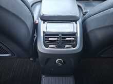 Volvo XC90 h T8 Twin Engine Momentum Pro 