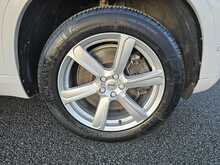 Volvo XC90 h T8 Twin Engine Momentum Pro 