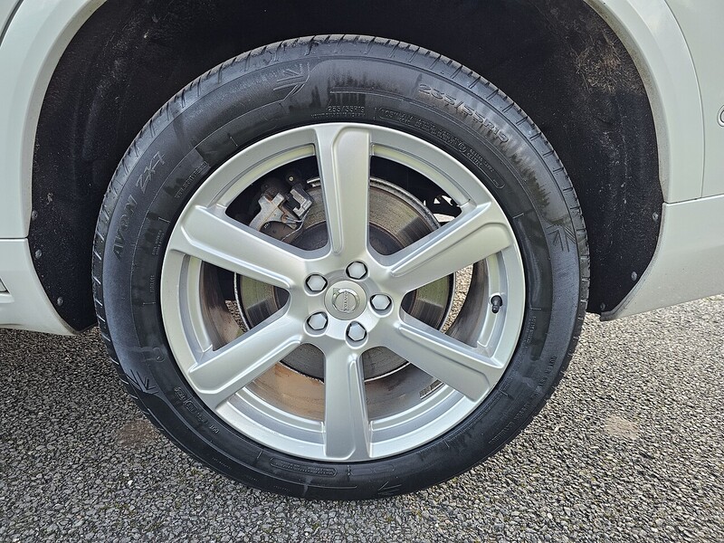 Volvo h T8 Twin Engine Momentum Pro SUV 2.0 Automatic Petrol Plug-in Hybrid