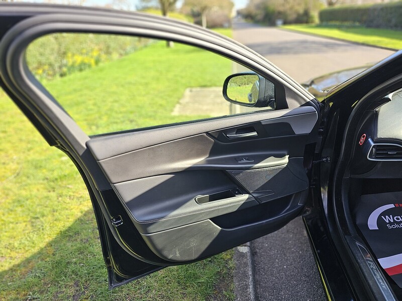 Jaguar d R-Sport Saloon 2.0 Automatic Diesel